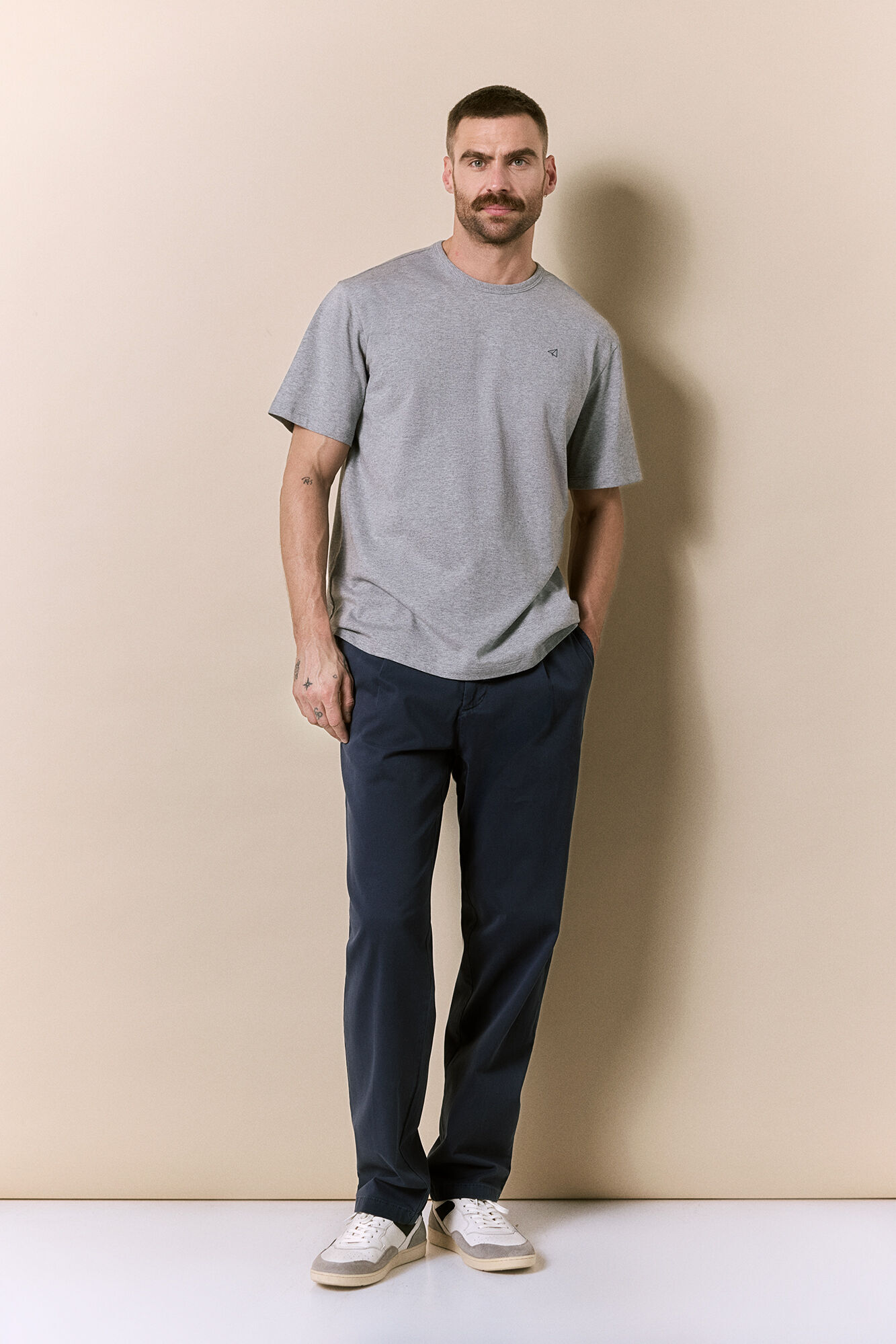 OOTO Pleated drawstring trousers Blue