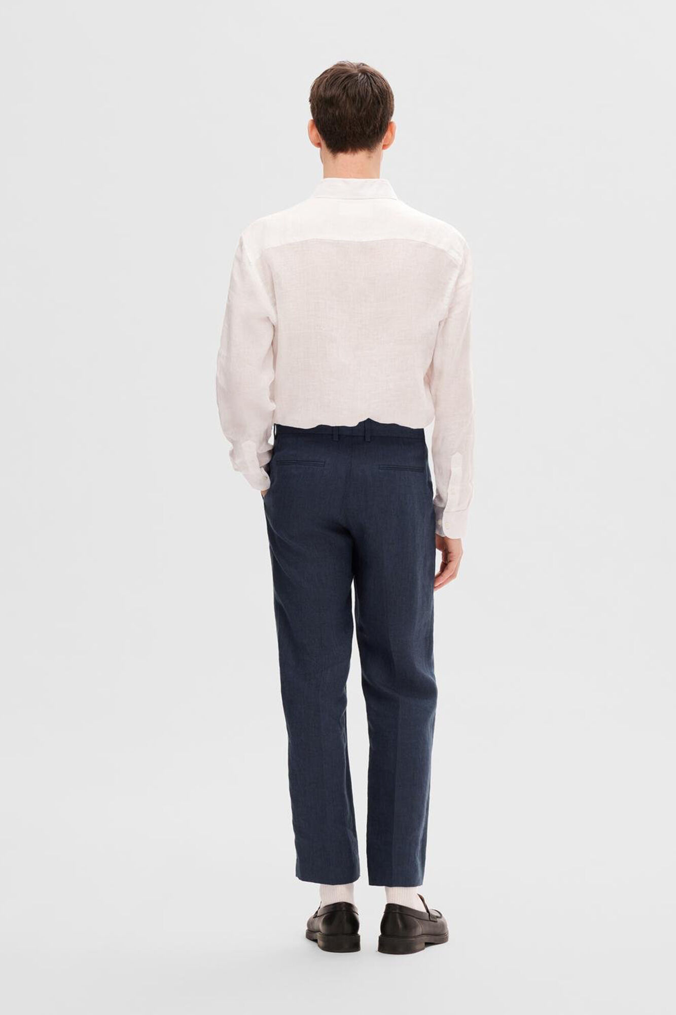 Selected 100% linen suit trousers. Navy