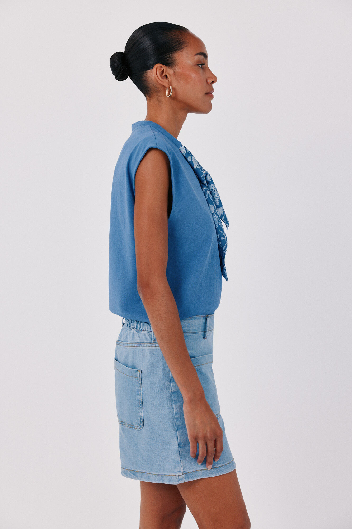 Cortefiel Scarf T-shirt Blue