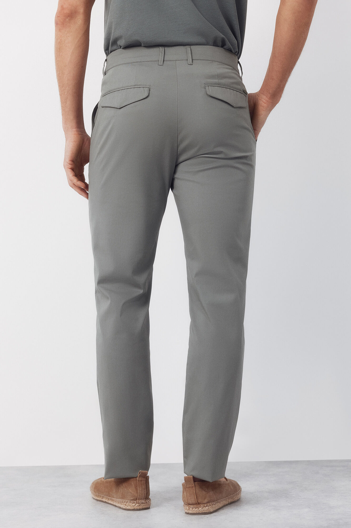 Cortefiel Lightweight slim technical chinos Kaki