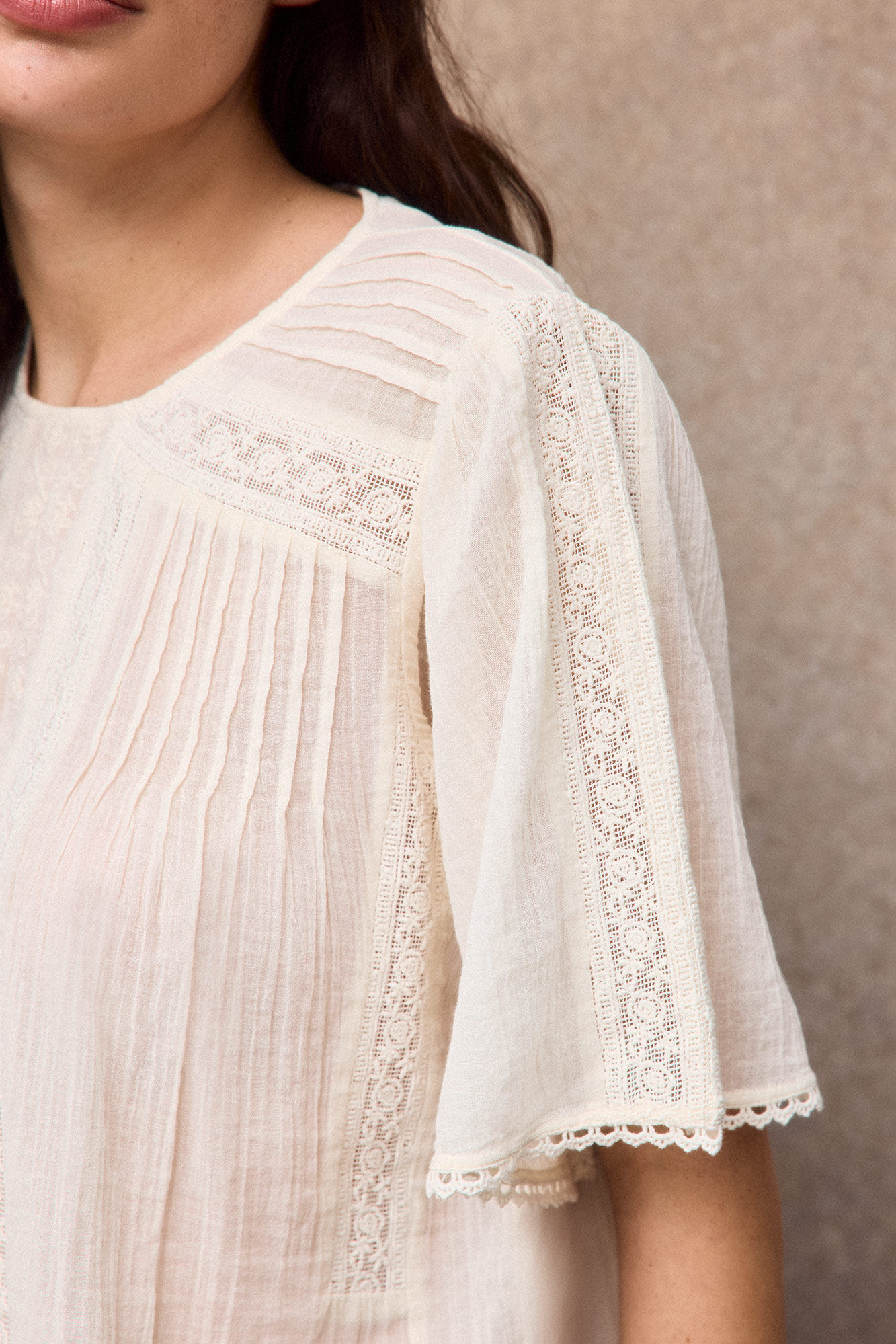 Slowlove Blusa com detalhes de renda Ecru
