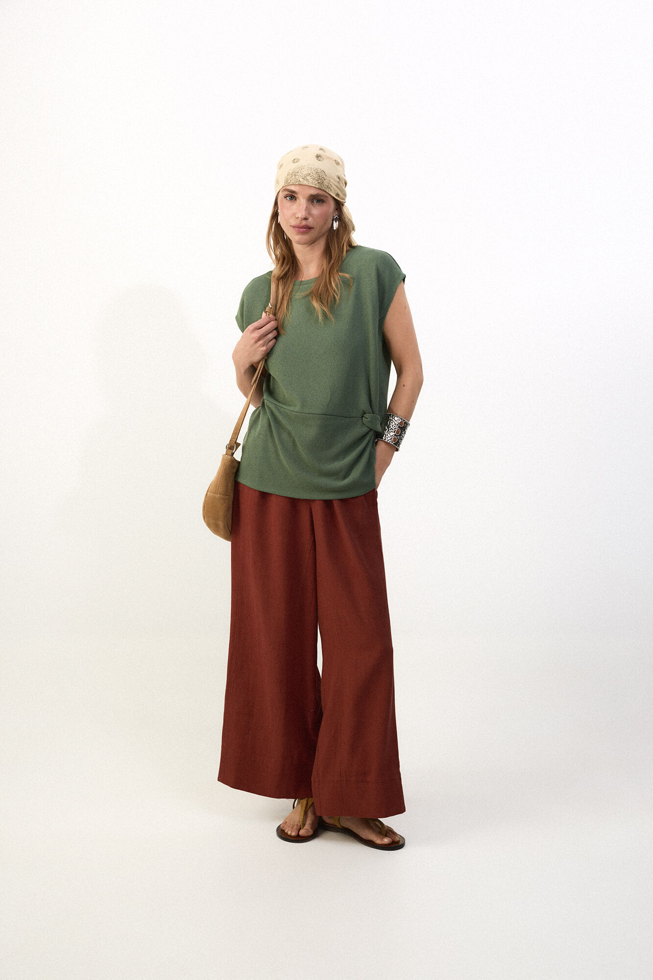 Slowlove Top estructura nudo Kaki