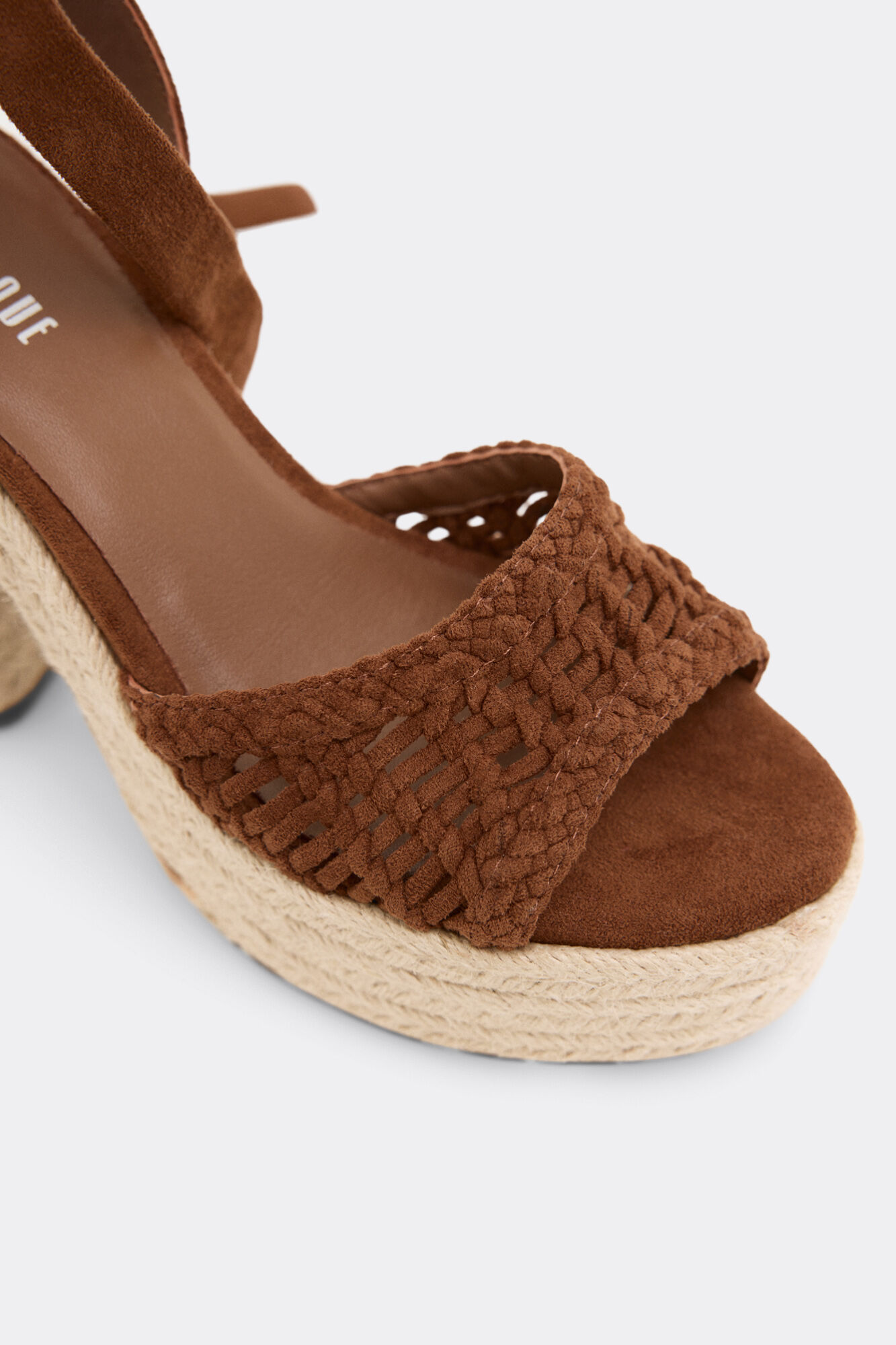 Slowlove Sandalia plataforma crochet Castanho