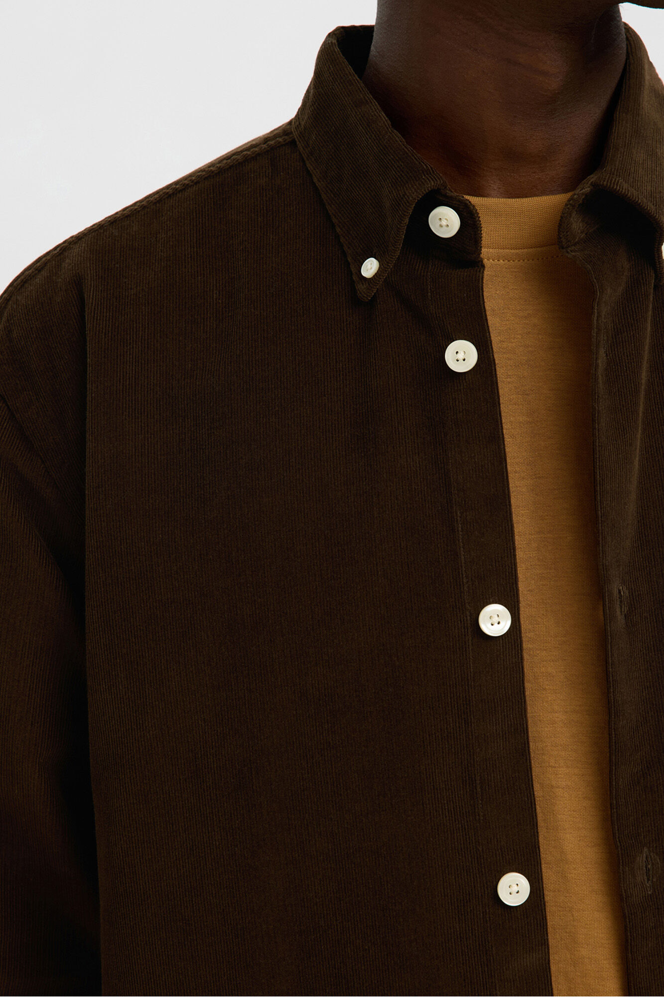 Selected Camisa de veludo cotel&ecirc; 100% algod&atilde;o org&acirc;nico  Castanho