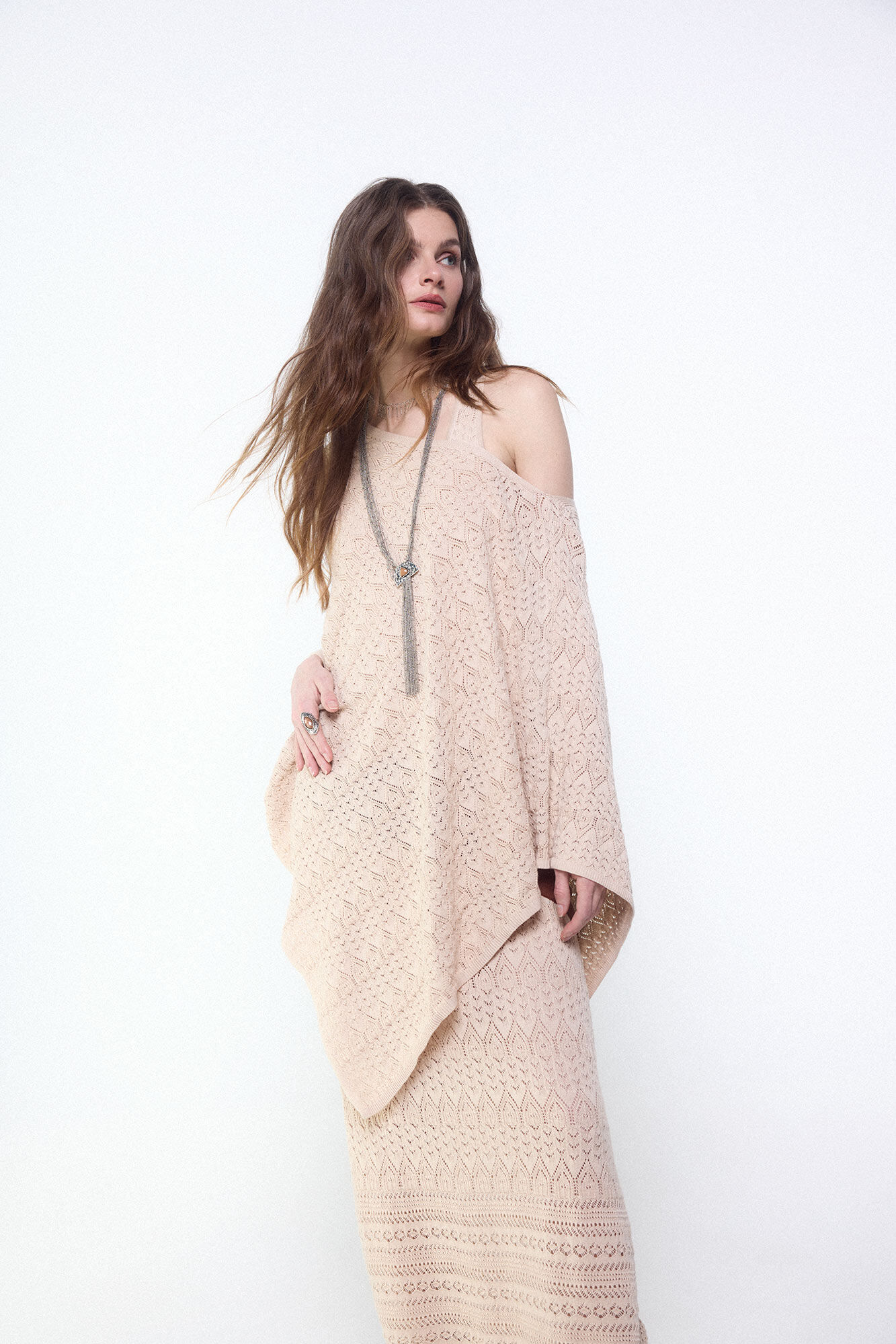 Slowlove Openwork knit cape