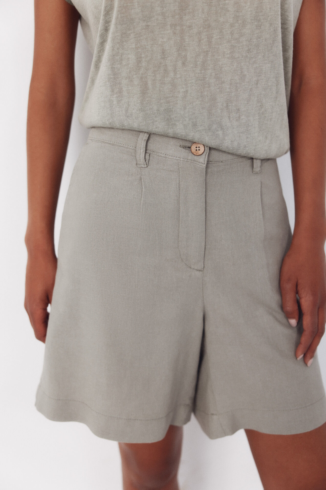 Cortefiel Plain linen bermuda shorts