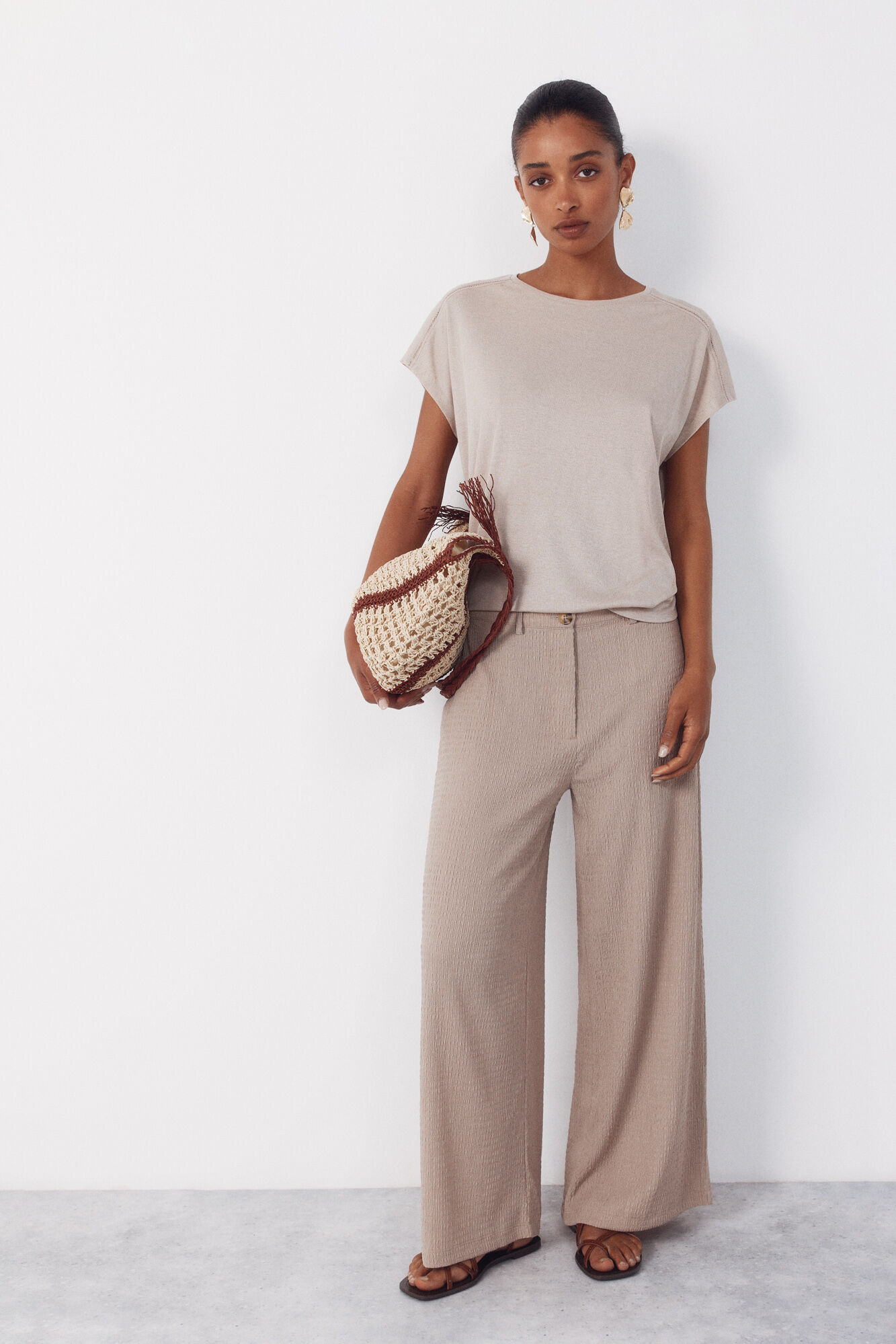Cortefiel Braided raffia basket bag Nude