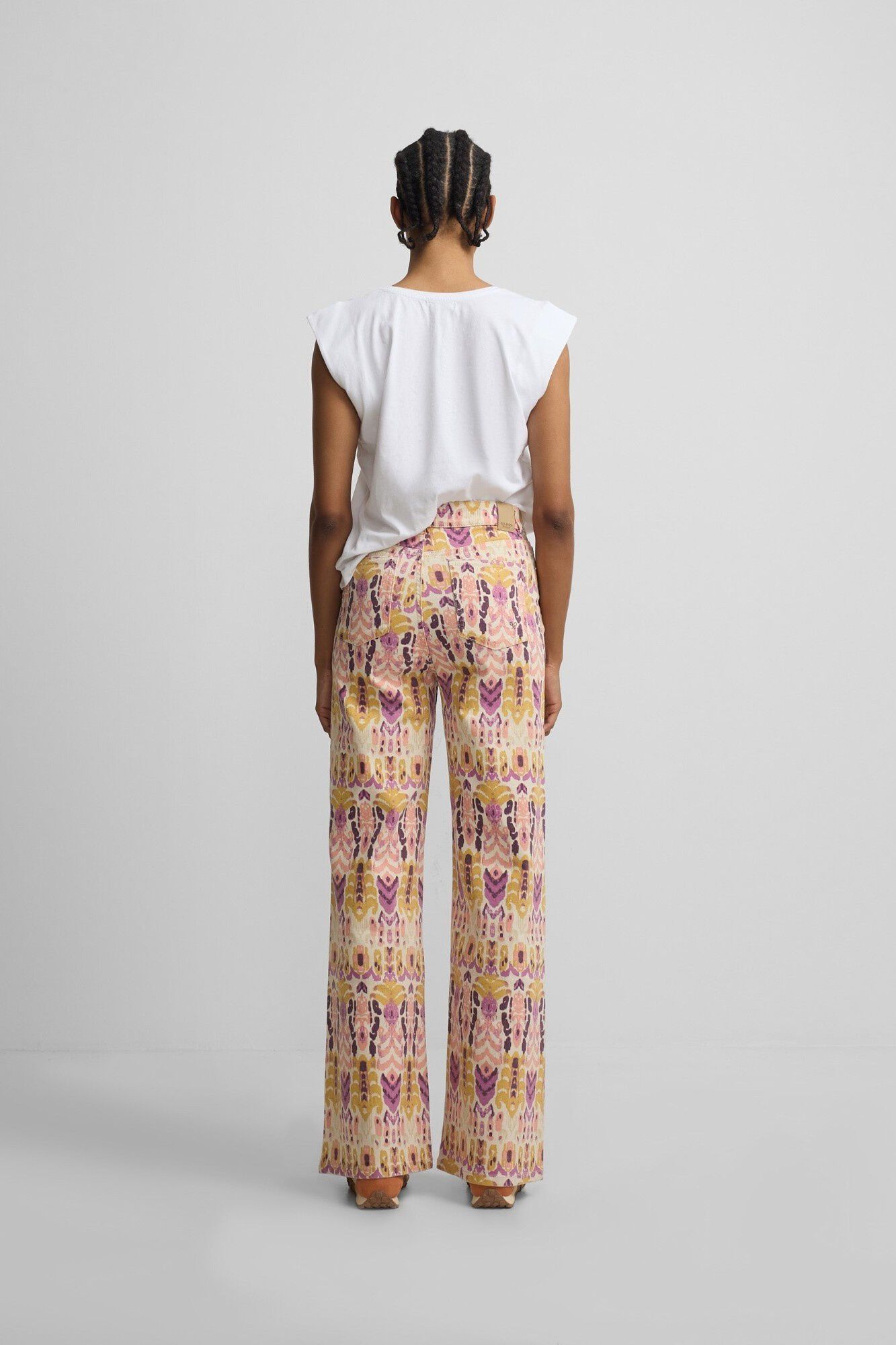 Silbon Ikat print denim trousers Pink