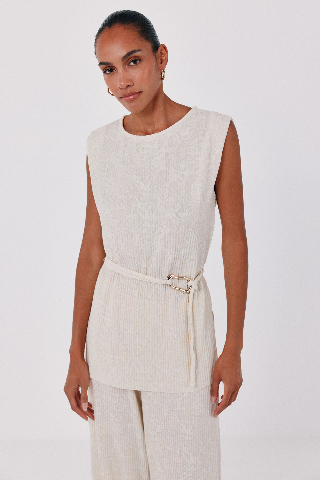 Cortefiel Jacquard buckle top
