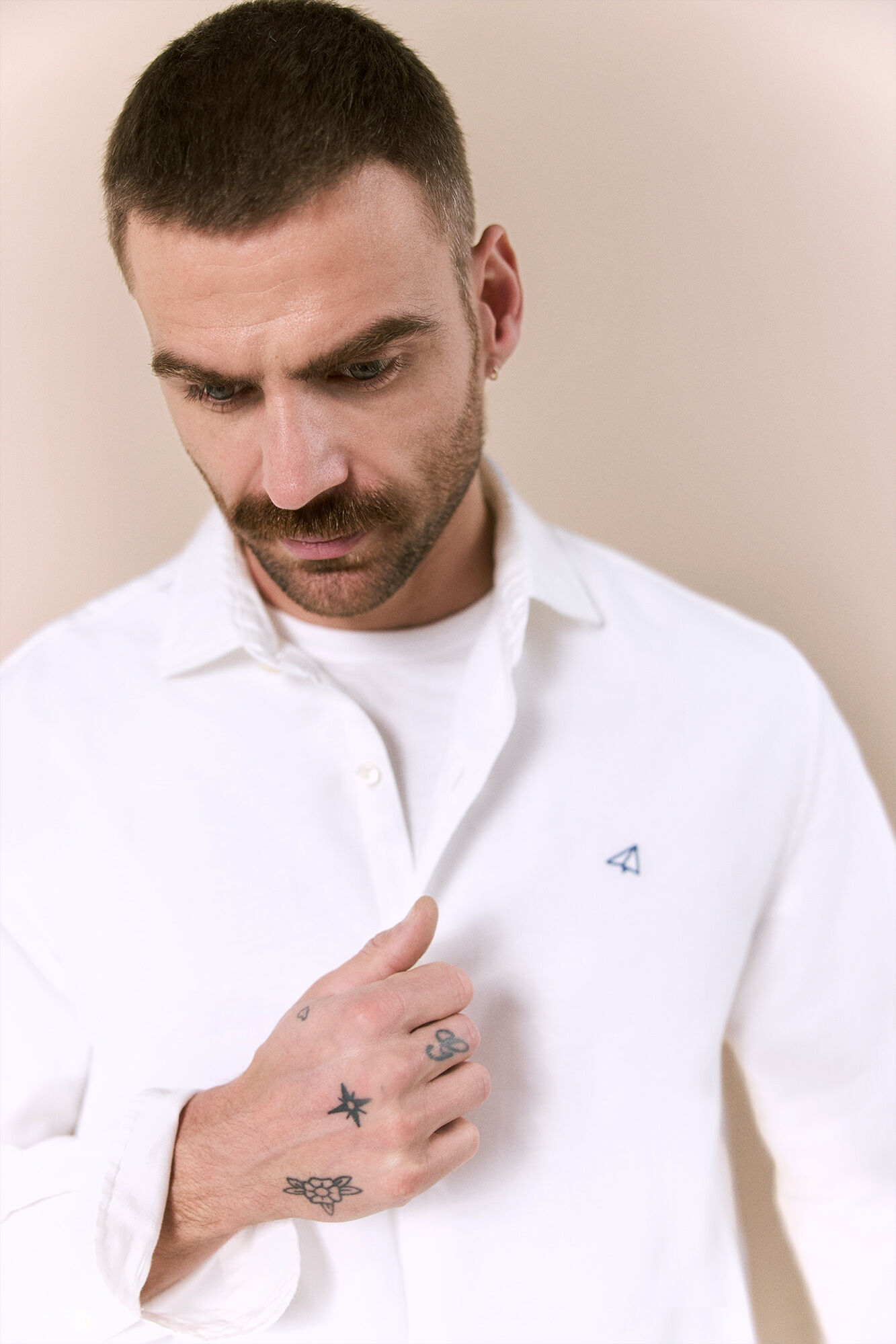 OOTO Camisa manga comprida em algod&atilde;o e linho Branco