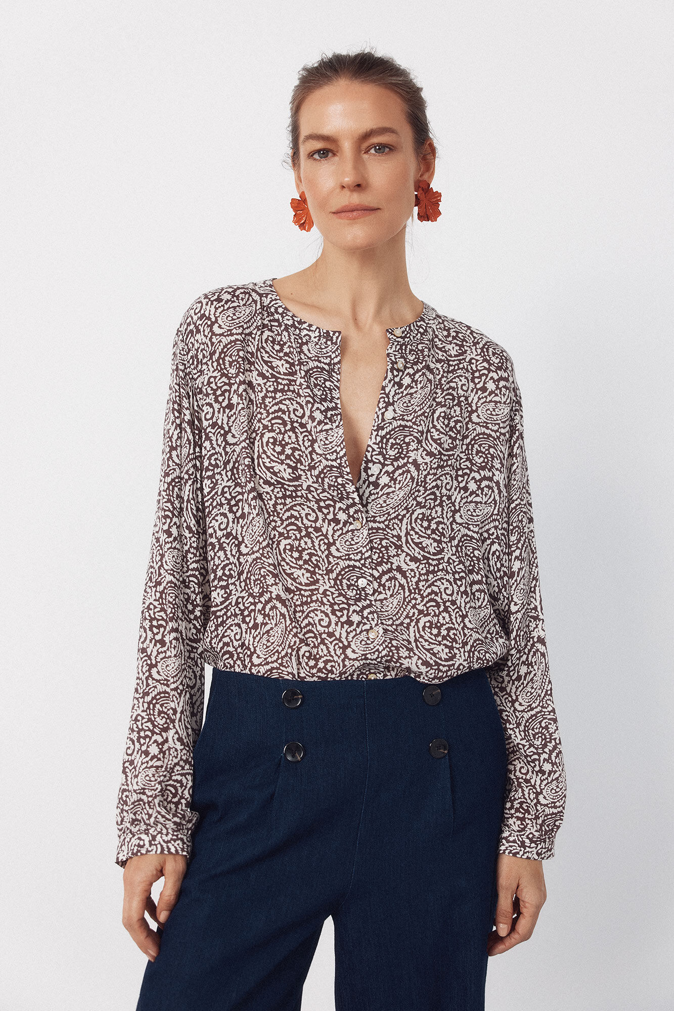 Cortefiel Round neck blouse Printed brown