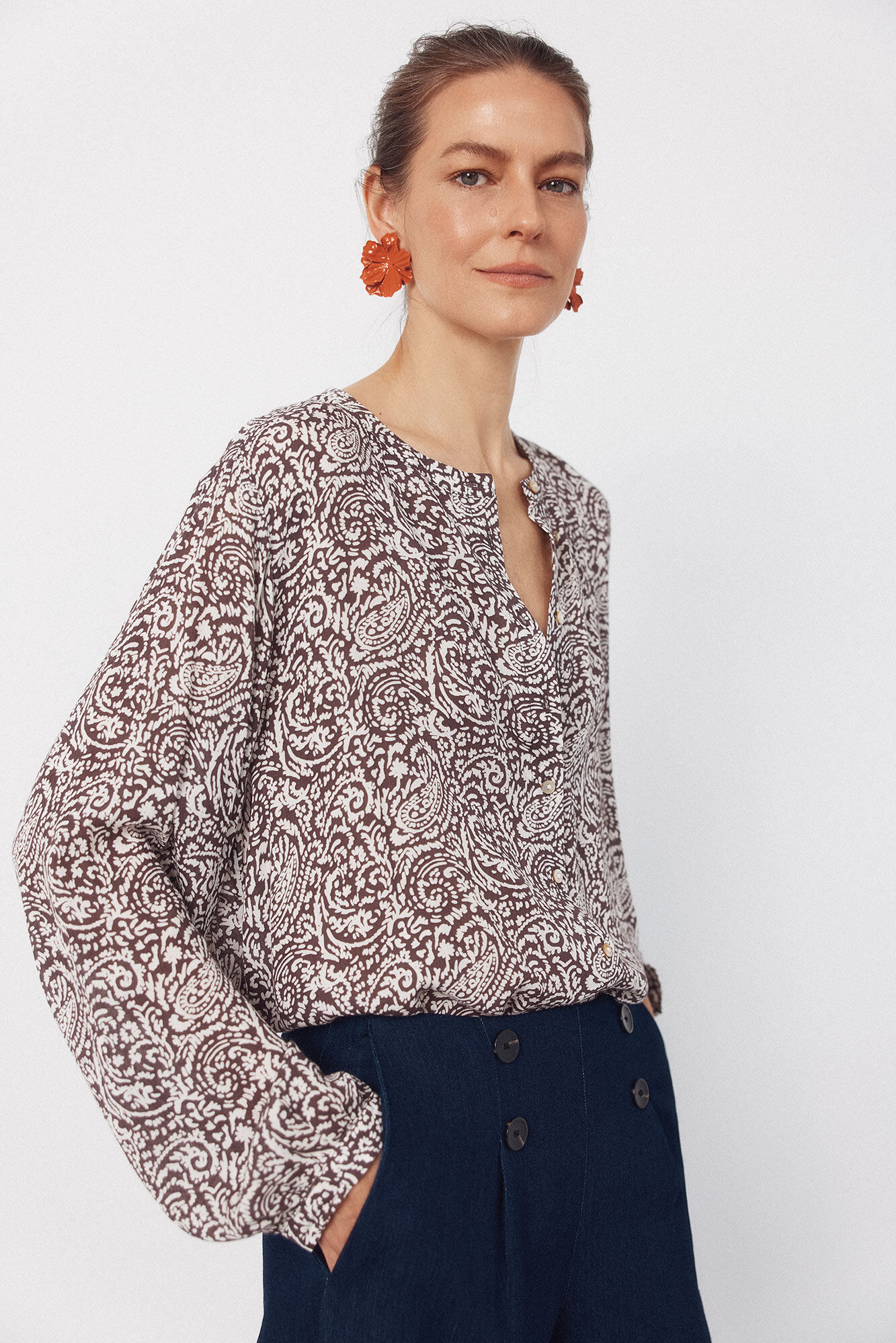 Cortefiel Round neck blouse Printed brown