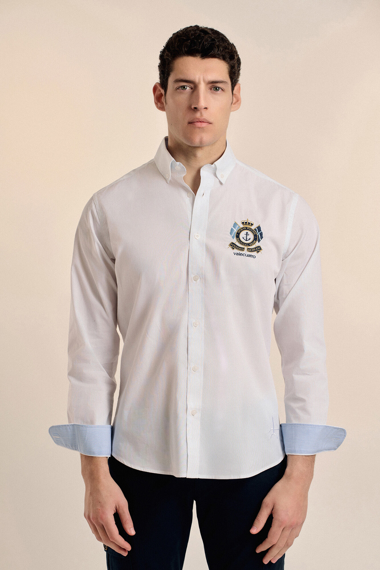 Valecuatro Camisa do escudo