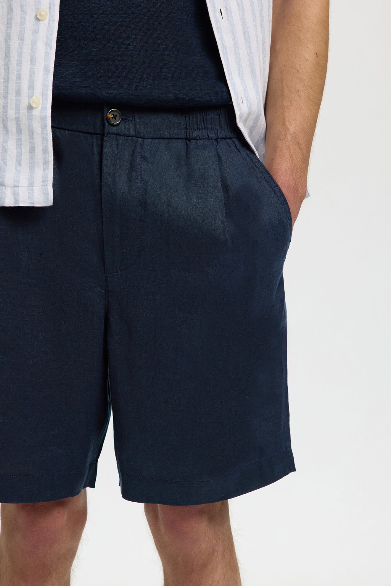 Selected Linen short trousers