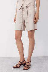 Cortefiel Pantal&oacute;n bermuda con lino Arena
