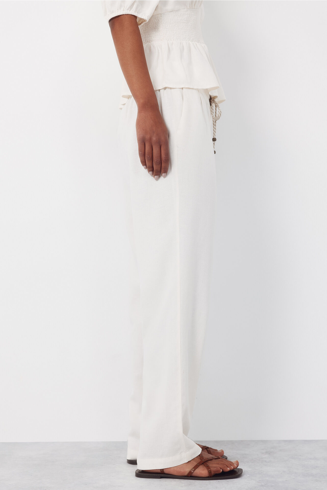 Cortefiel Trousers with belt Ivory