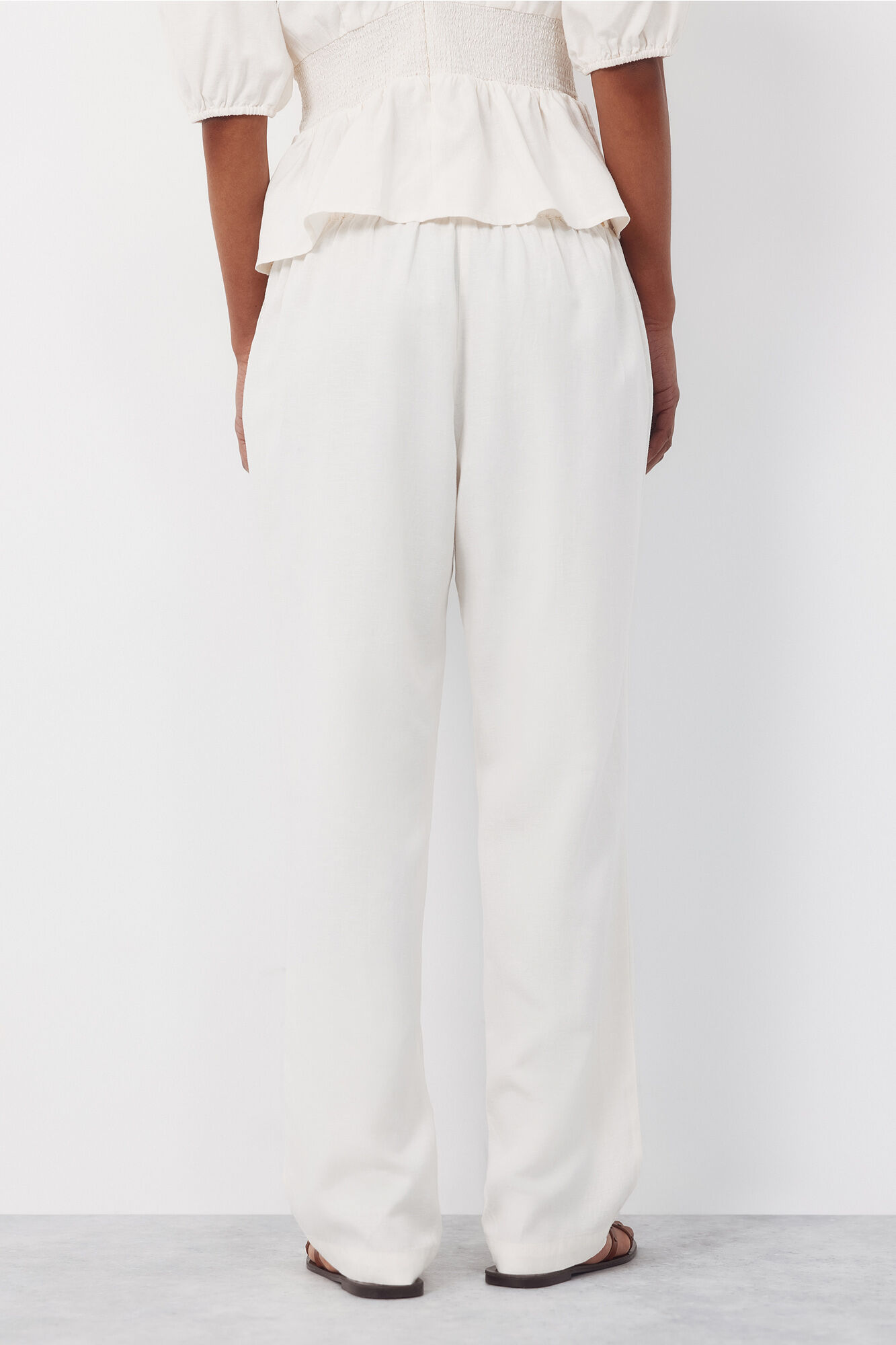 Cortefiel Trousers with belt Ivory