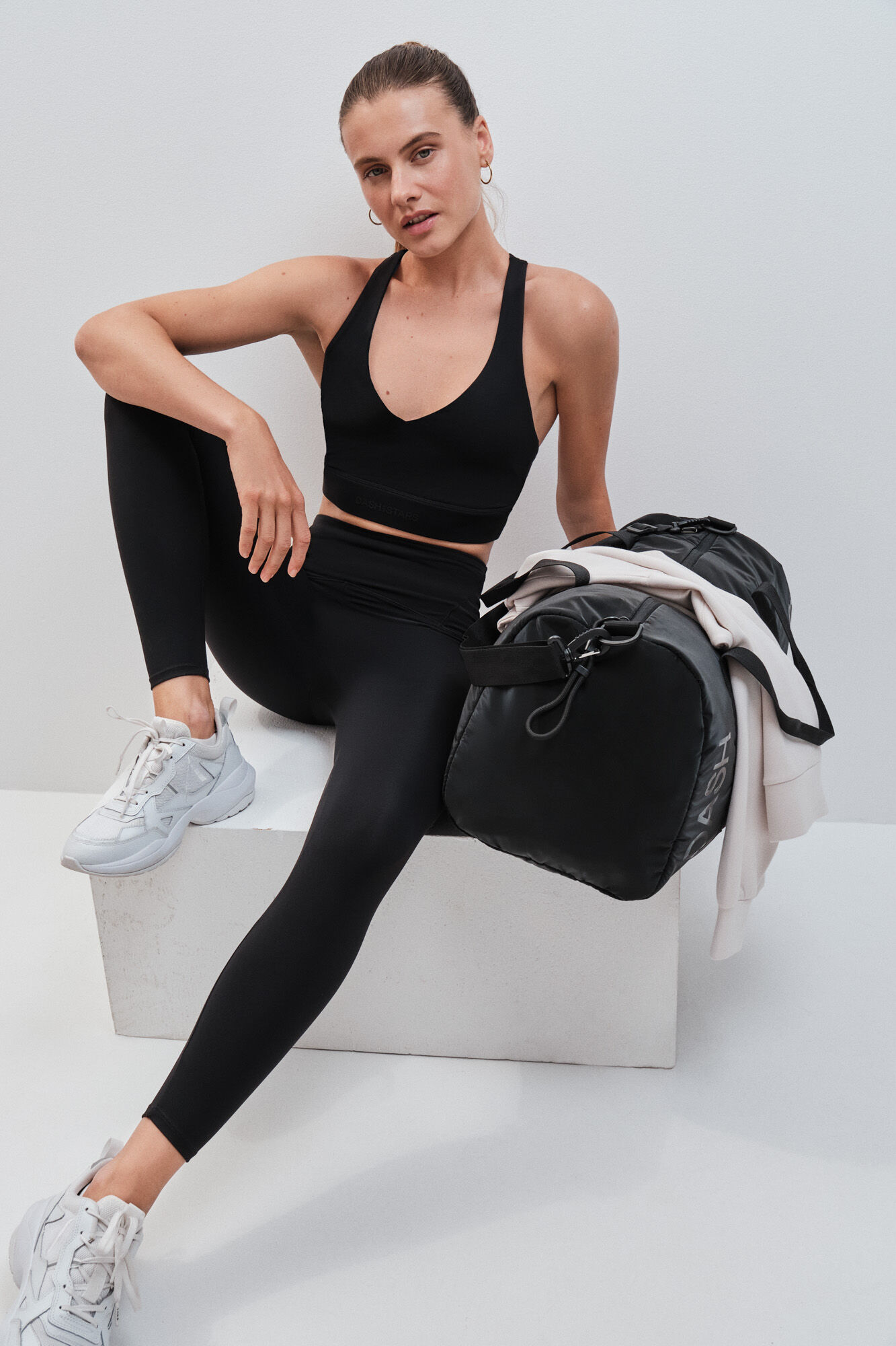 Dash and Stars Sujetador deportivo SOFT MOVE negro