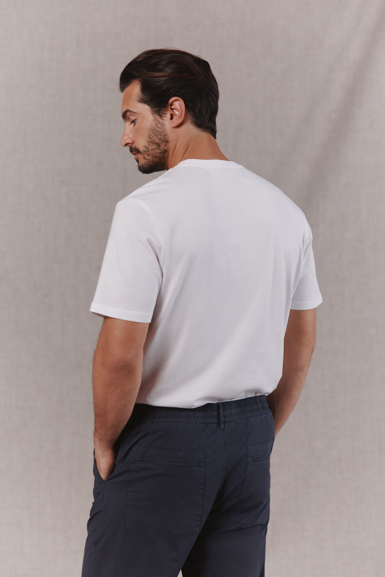 OOTO T-shirt b&aacute;sica lavagem desbotada com bordado avi&atilde;o Branco