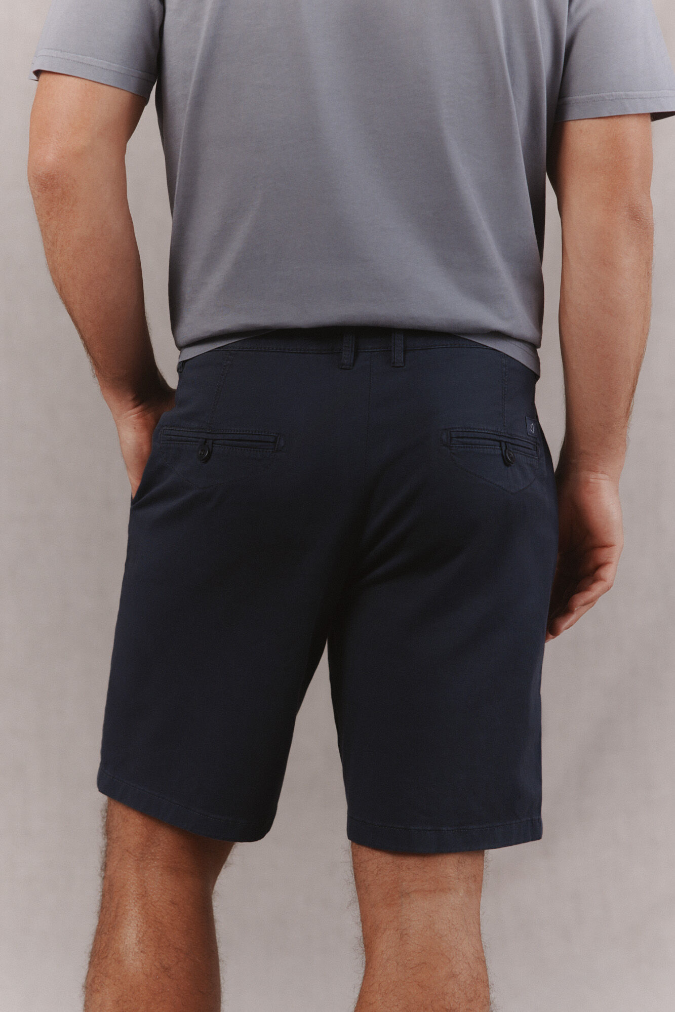 OOTO Basic regular Bermuda shorts Grey