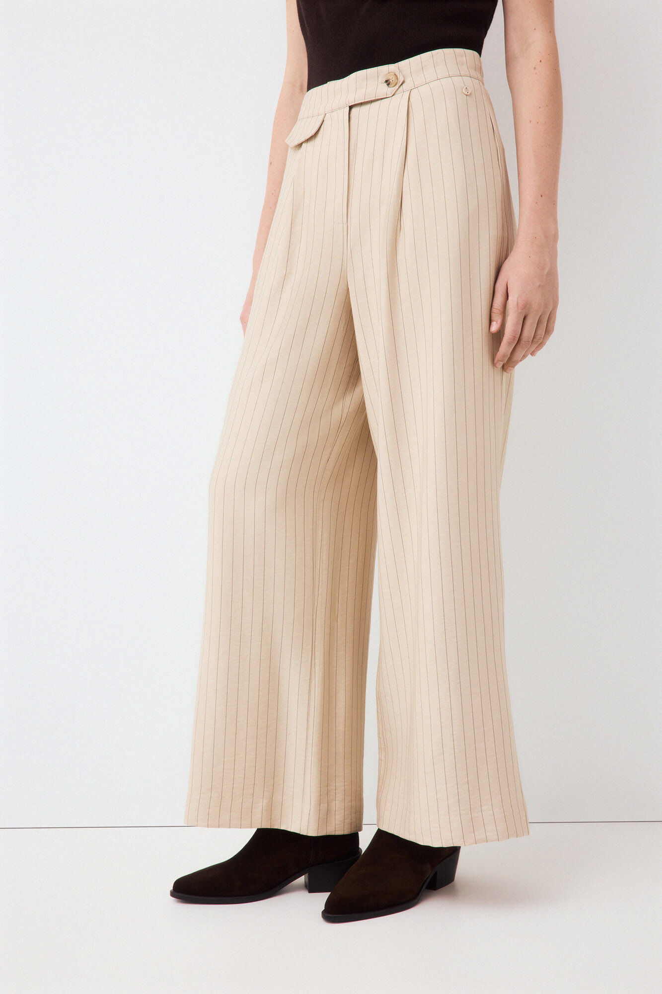 Pedro del Hierro Cal&ccedil;a reta riscas