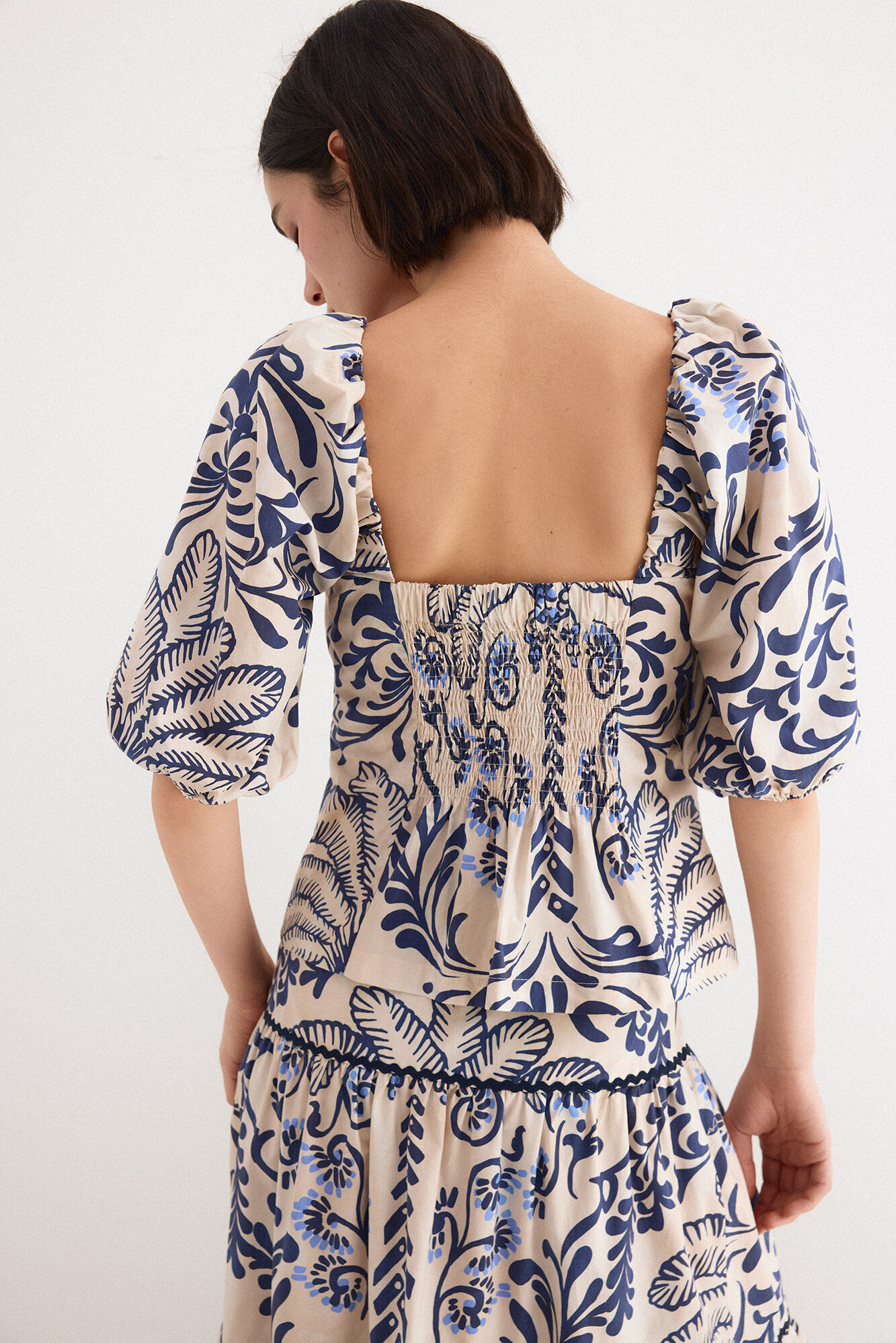 TFP by Tamara Falc&oacute; Top with knot Ecru