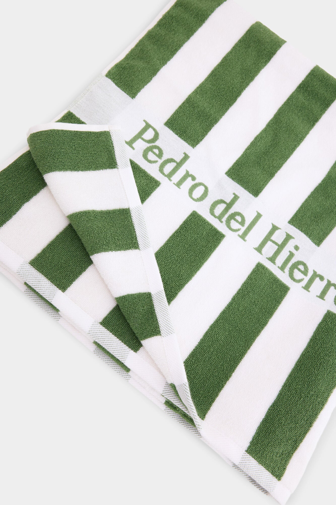 Pedro del Hierro Striped beach towel