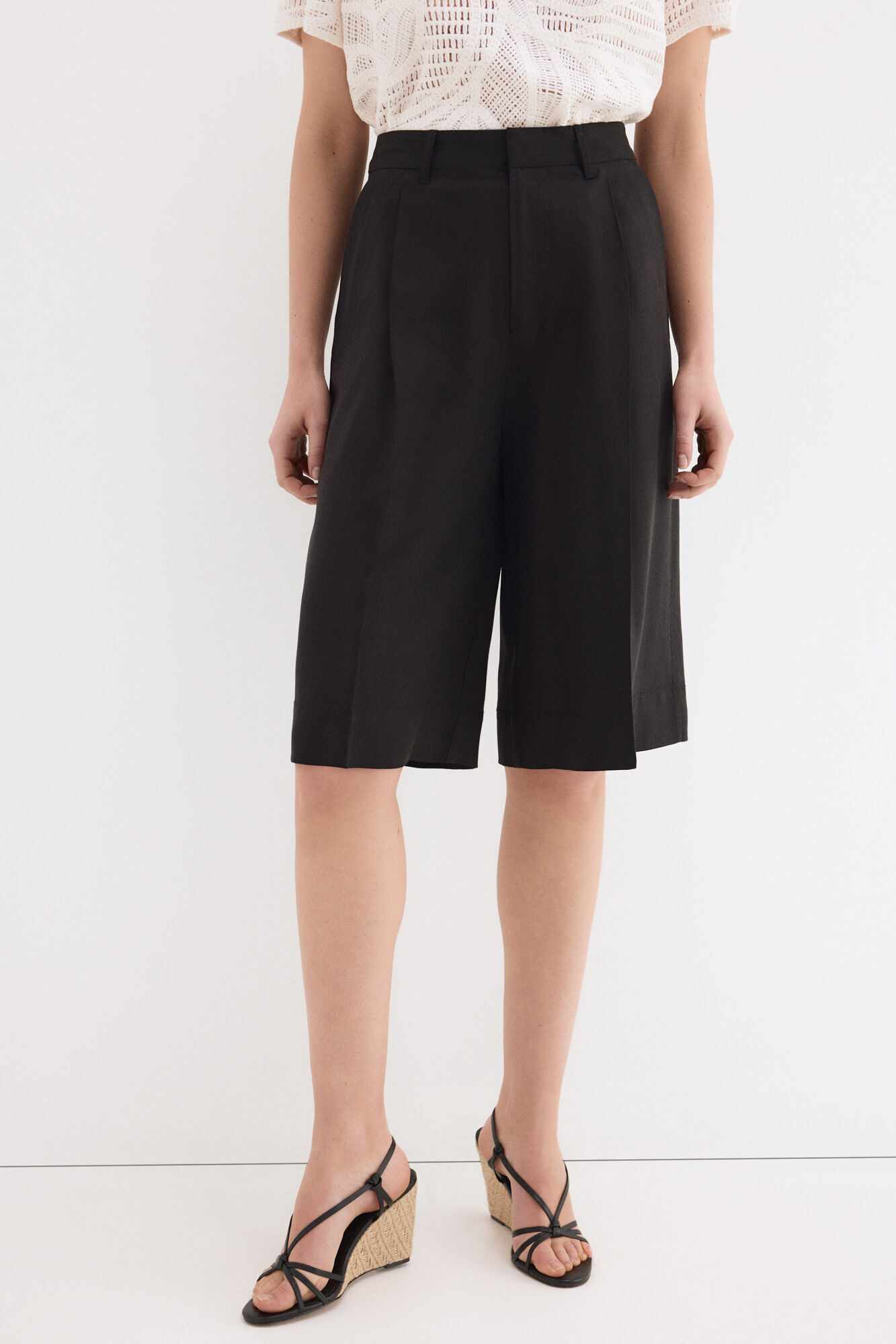Pedro del Hierro Linen long Bermuda shorts