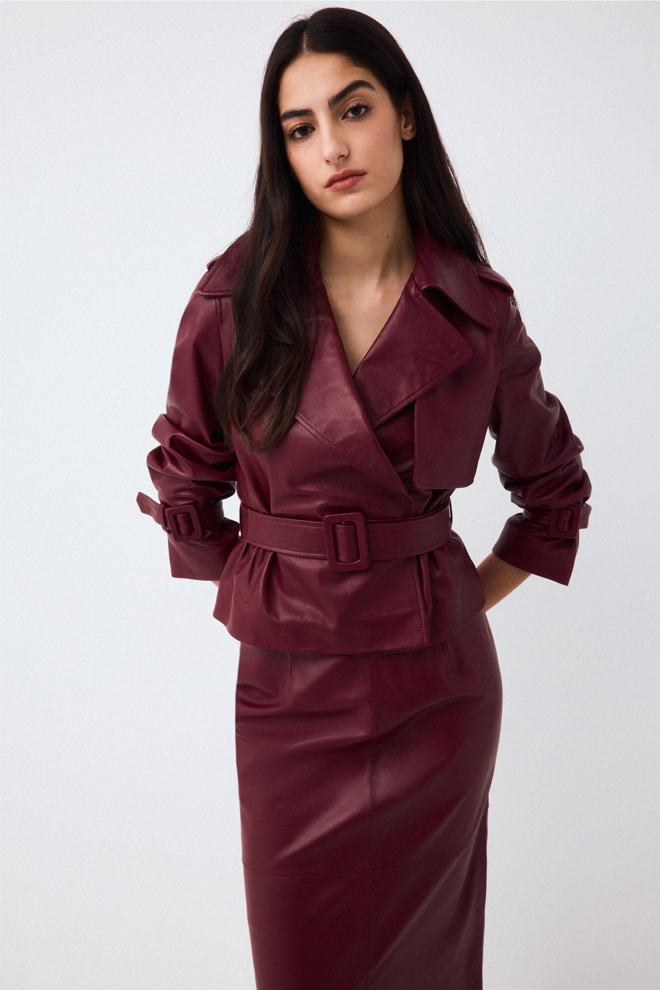 Pedro del Hierro Trench curto de camur&ccedil;a
