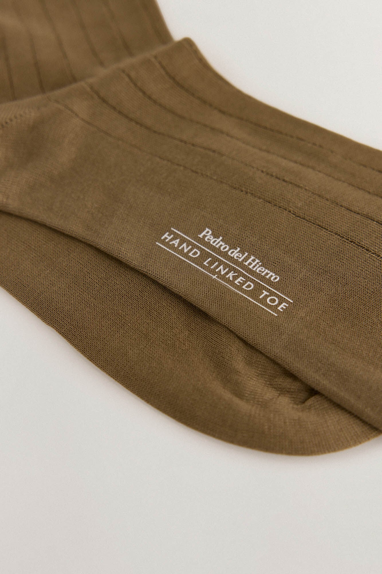 Pedro del Hierro Plain dress socks Brown
