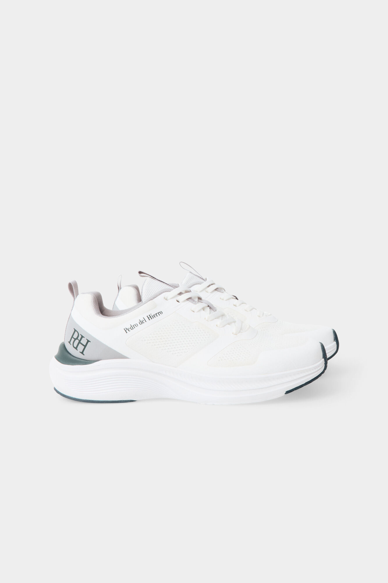 Pedro del Hierro Ultralight fabric lace-up sneaker