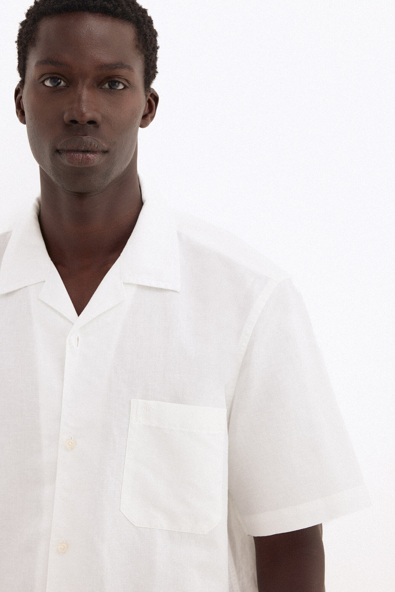 Pedro del Hierro Linen short sleeve Guayabera shirt Ecru