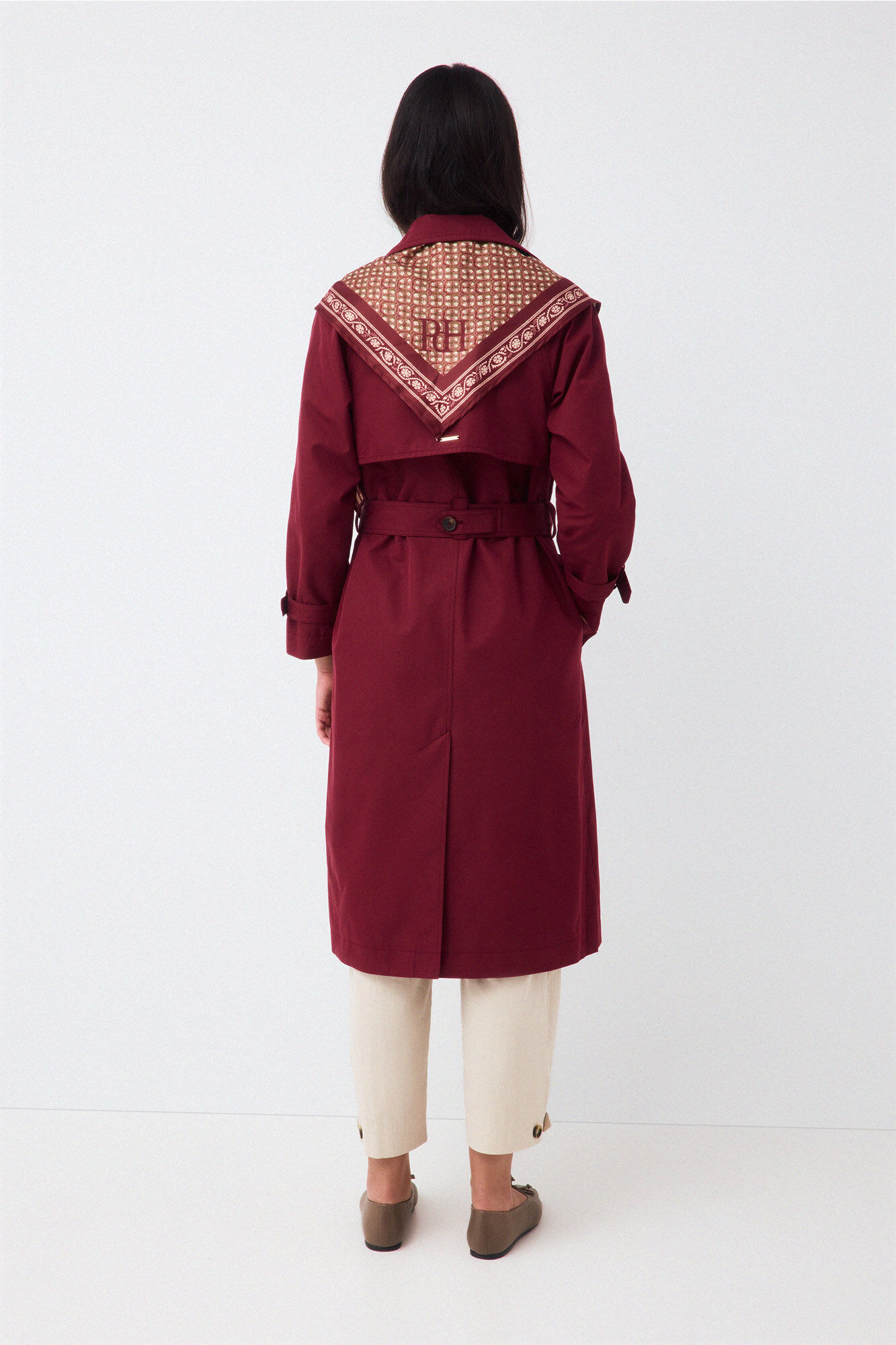 Pedro del Hierro Gabardina comprida len&ccedil;o Bordeaux