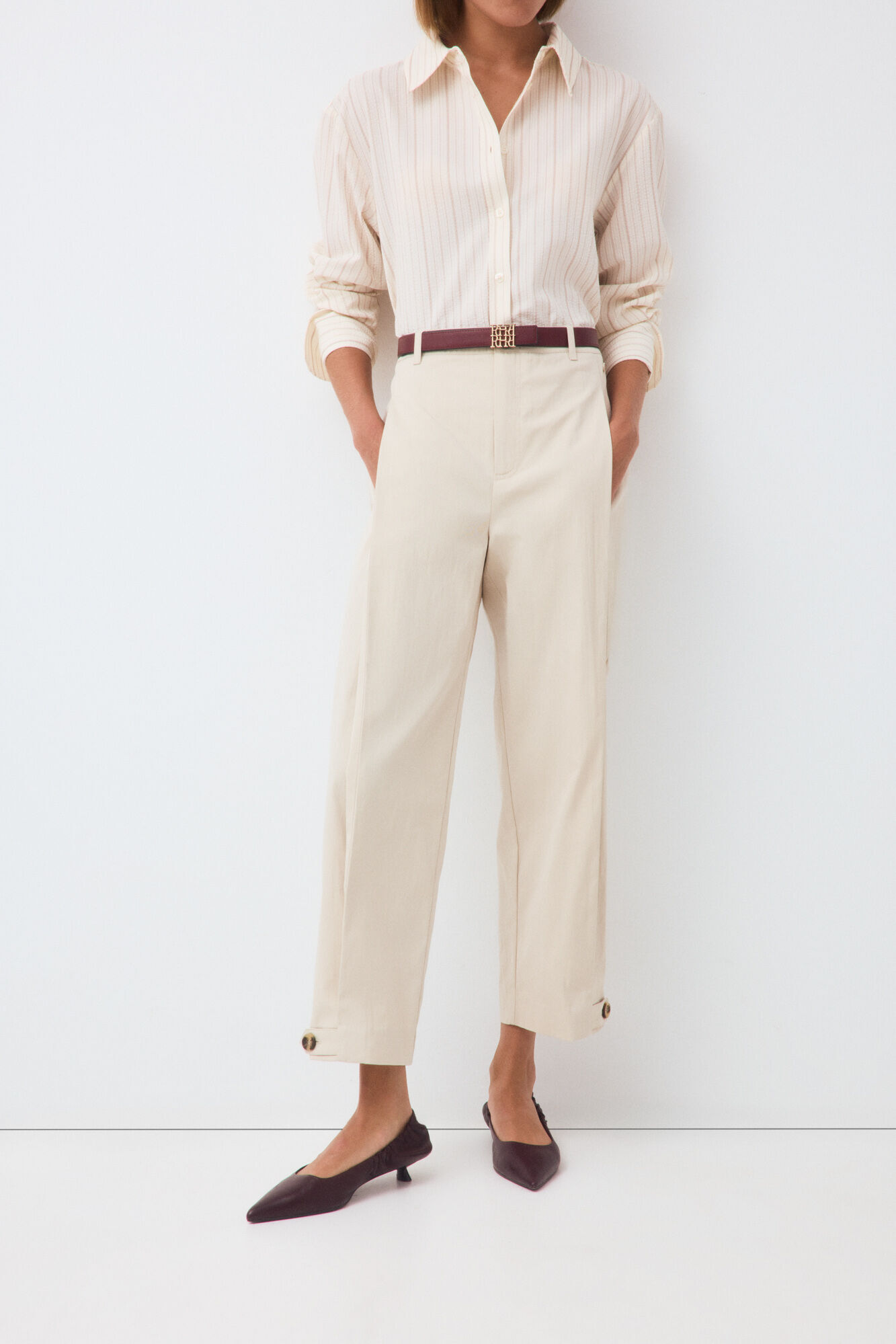 Pedro del Hierro Cal&ccedil;a casual crua Ecru