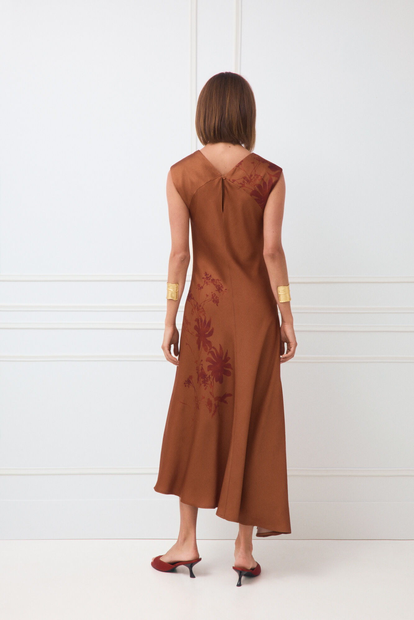 TFP by Tamara Falc&oacute; Midi dress with positioned flower Brown