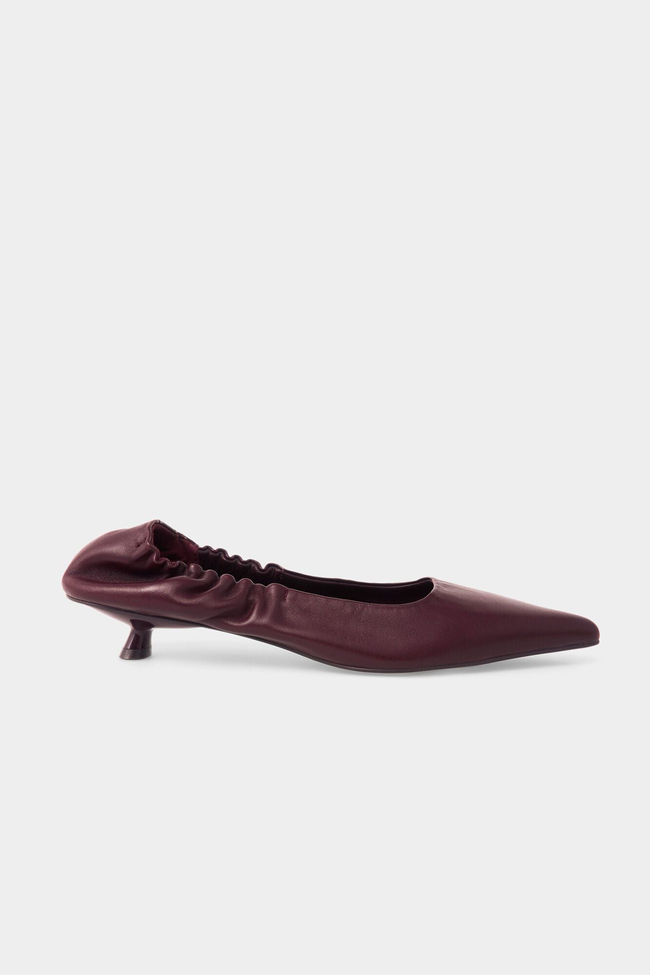 Pedro del Hierro Leather kitten heel