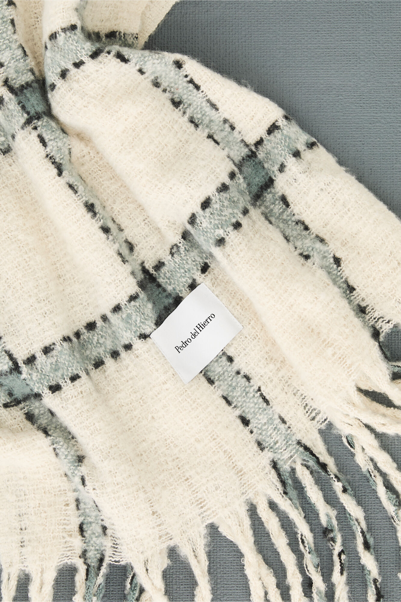 Pedro del Hierro Raw and blue plaid scarf