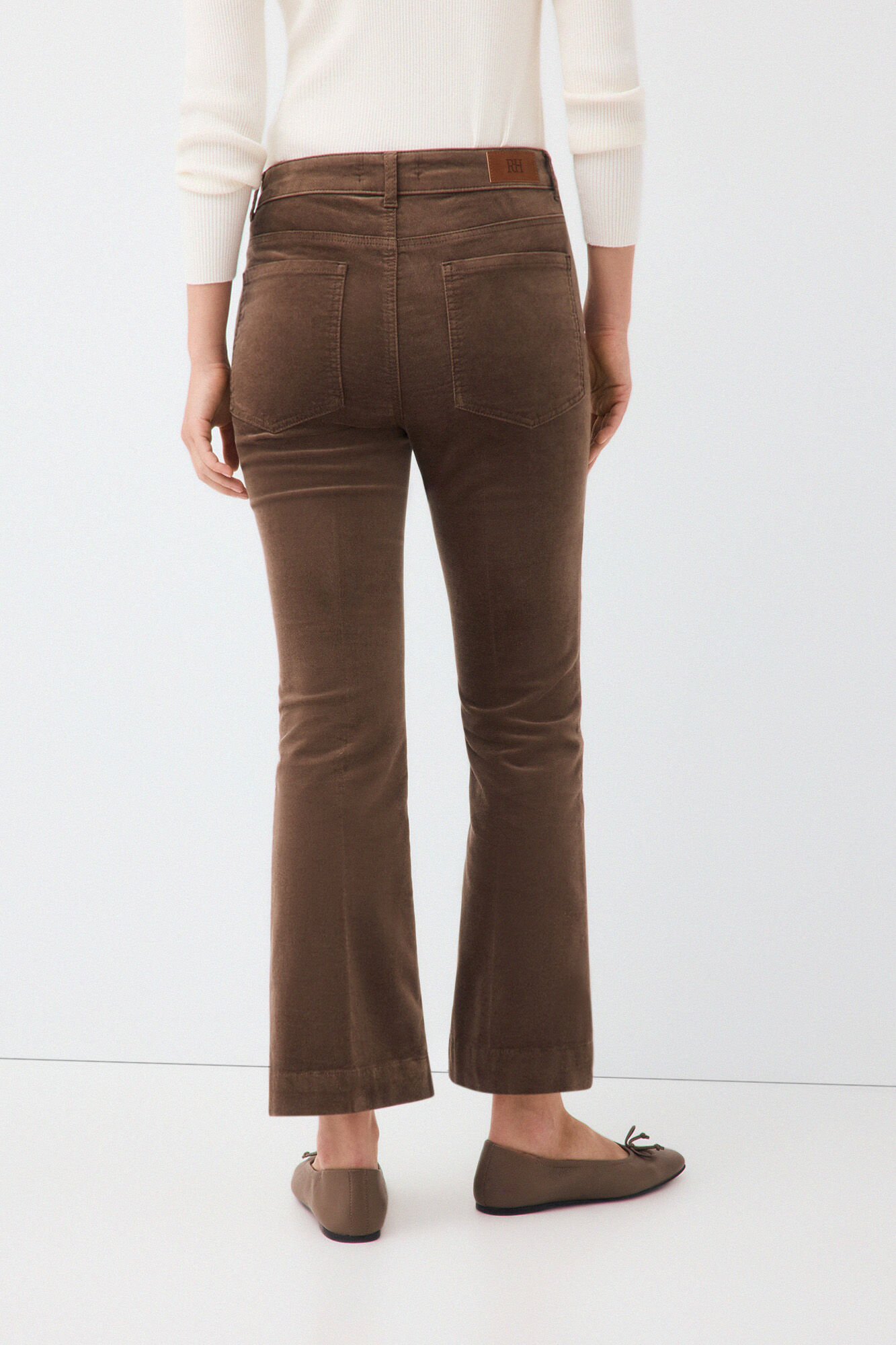 Pedro del Hierro Cal&ccedil;as flare cropped em veludo Marrom
