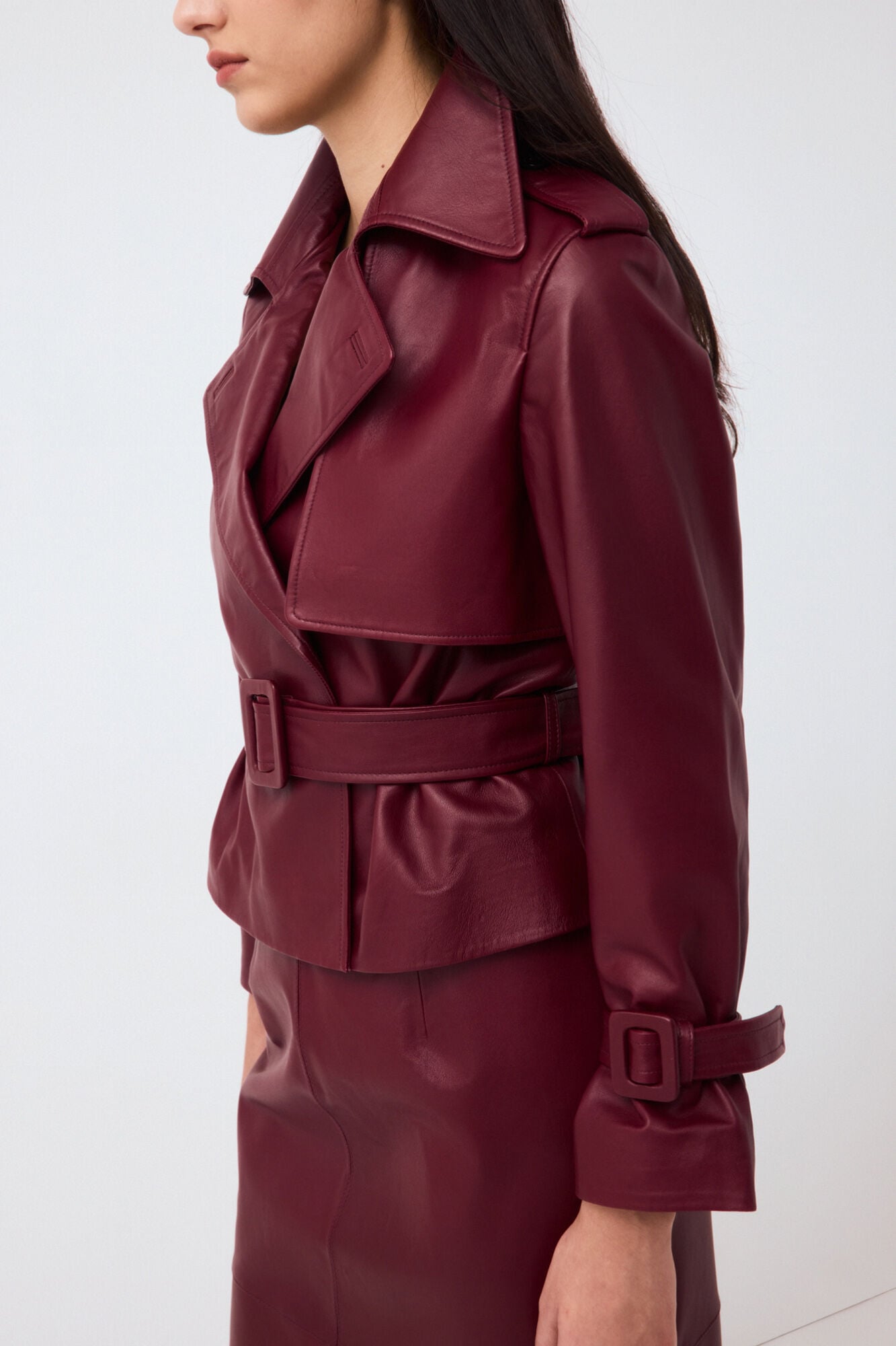 Pedro del Hierro Trench curto de camur&ccedil;a