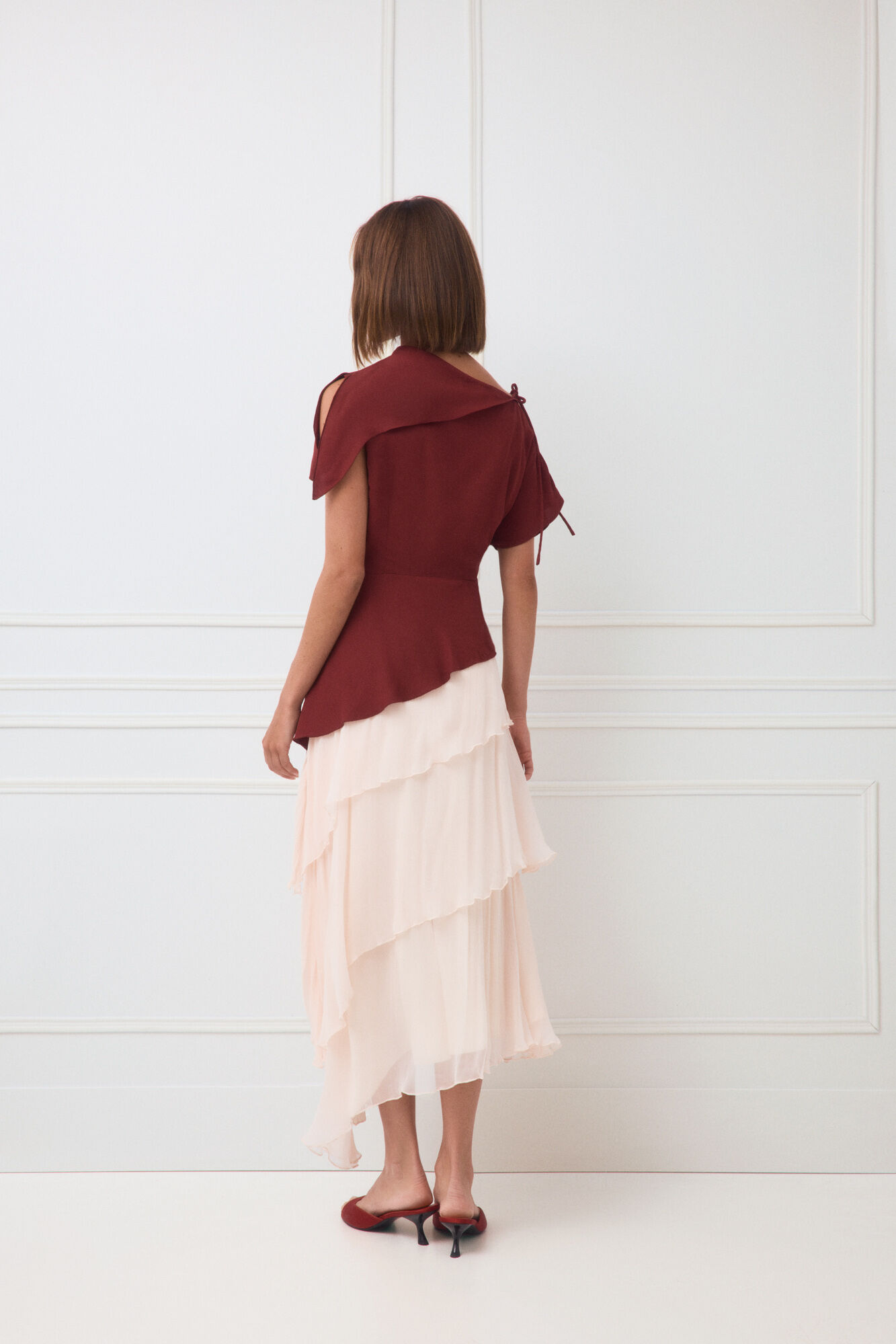 TFP by Tamara Falc&oacute; Vestido assim&eacute;trico Bordeaux