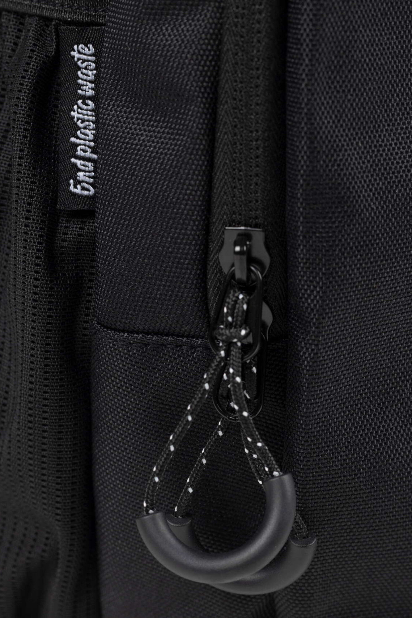 Munich Mochila desportiva reciclada preto