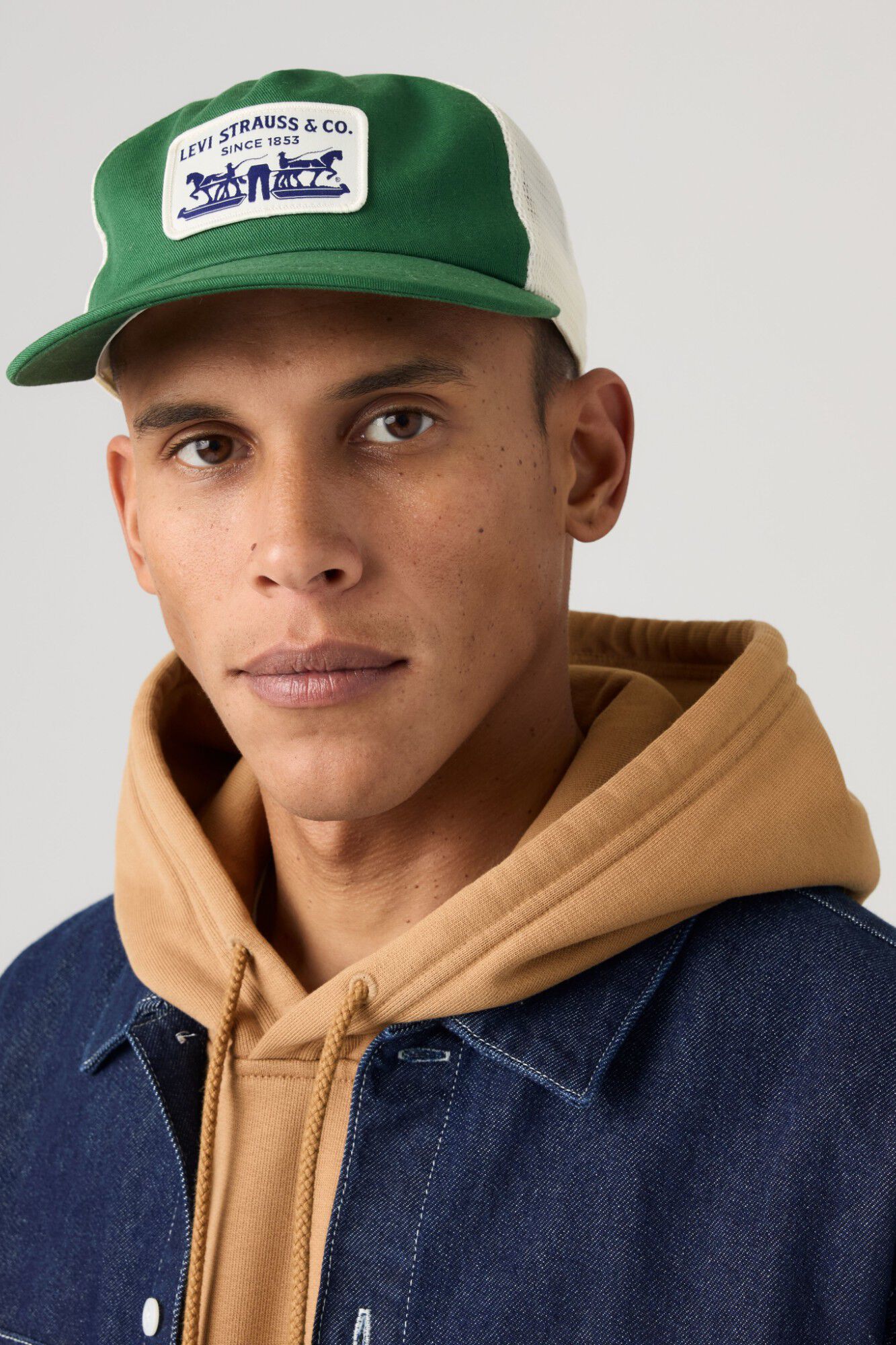 Levi's Bon&eacute; de beisebol com logo verde