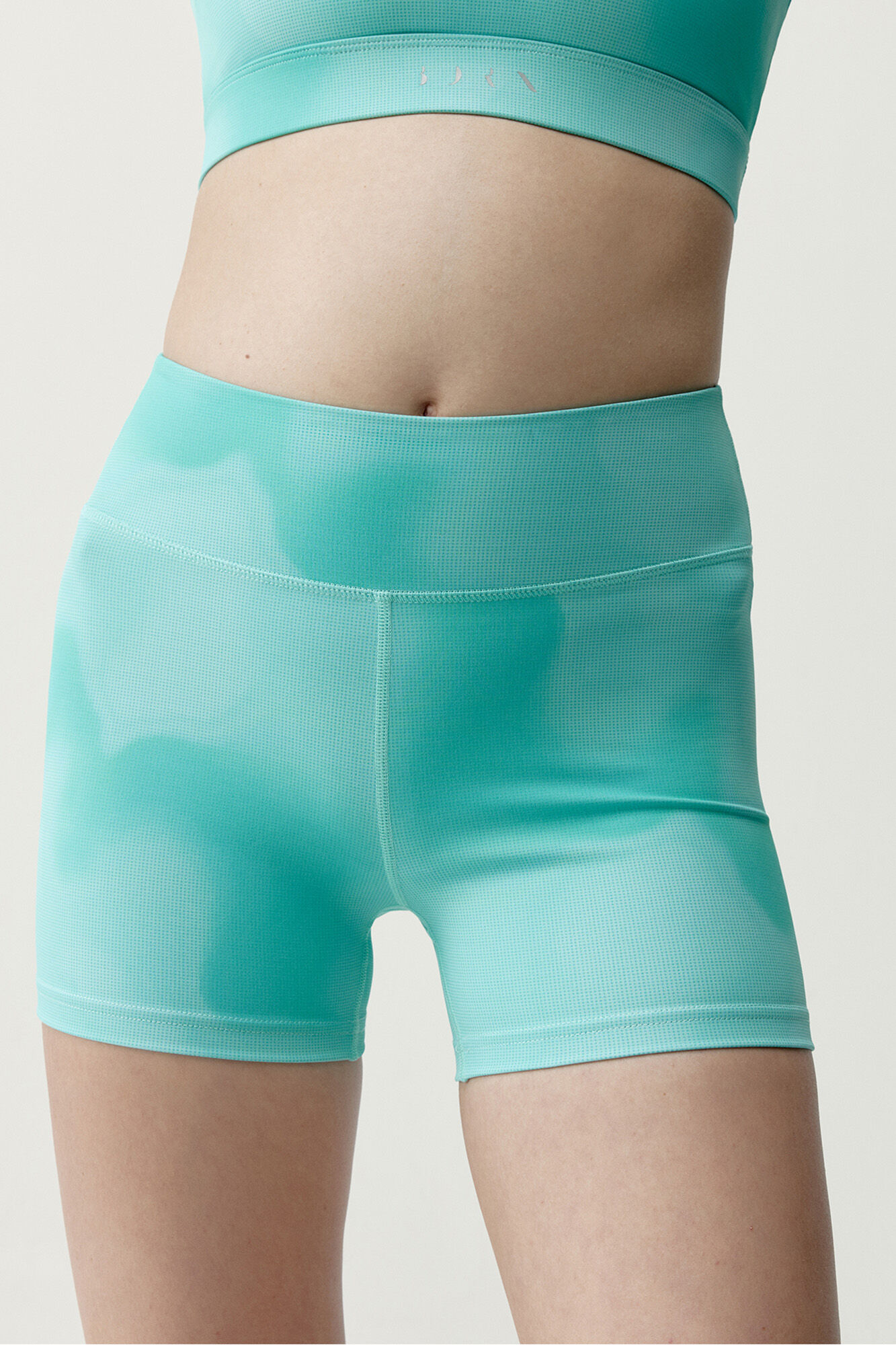 Born Living Yoga Pantal&oacute;n corto deportivo Elizabeth azul
