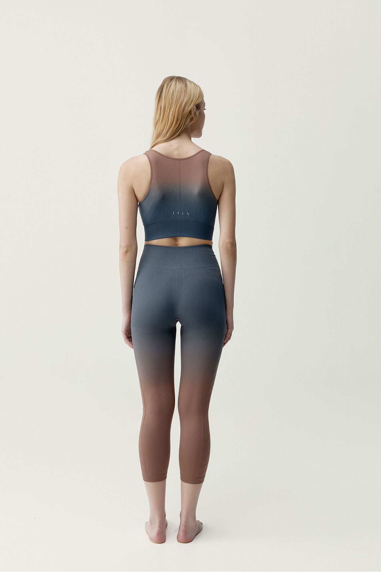 Born Living Yoga Leggings deportivos Dione gris y marr&oacute;n