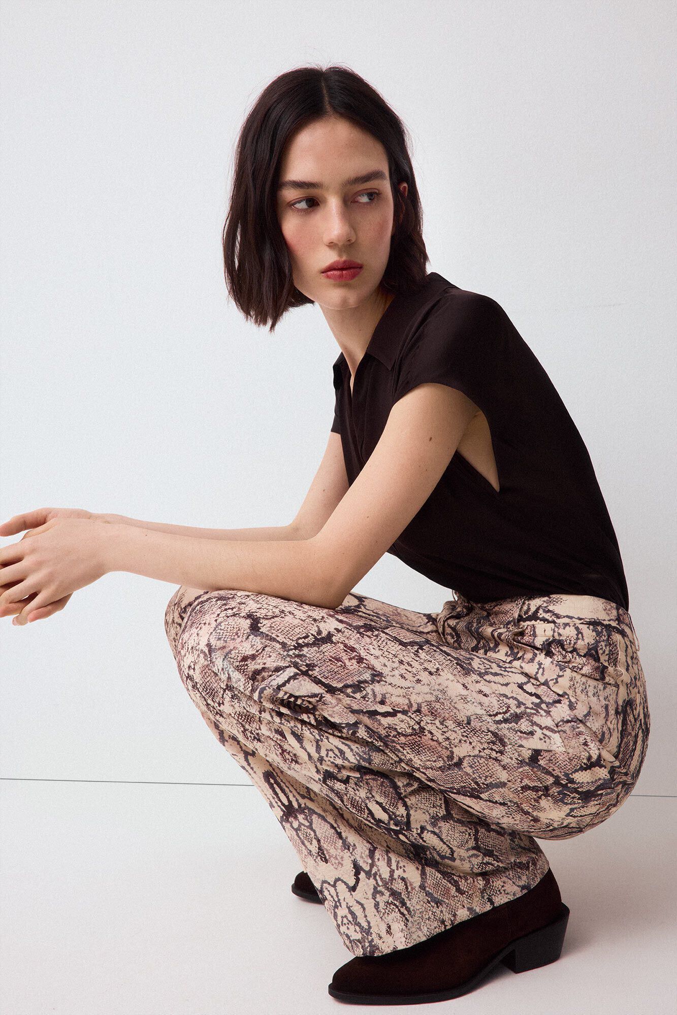 Blouse and trousers set
