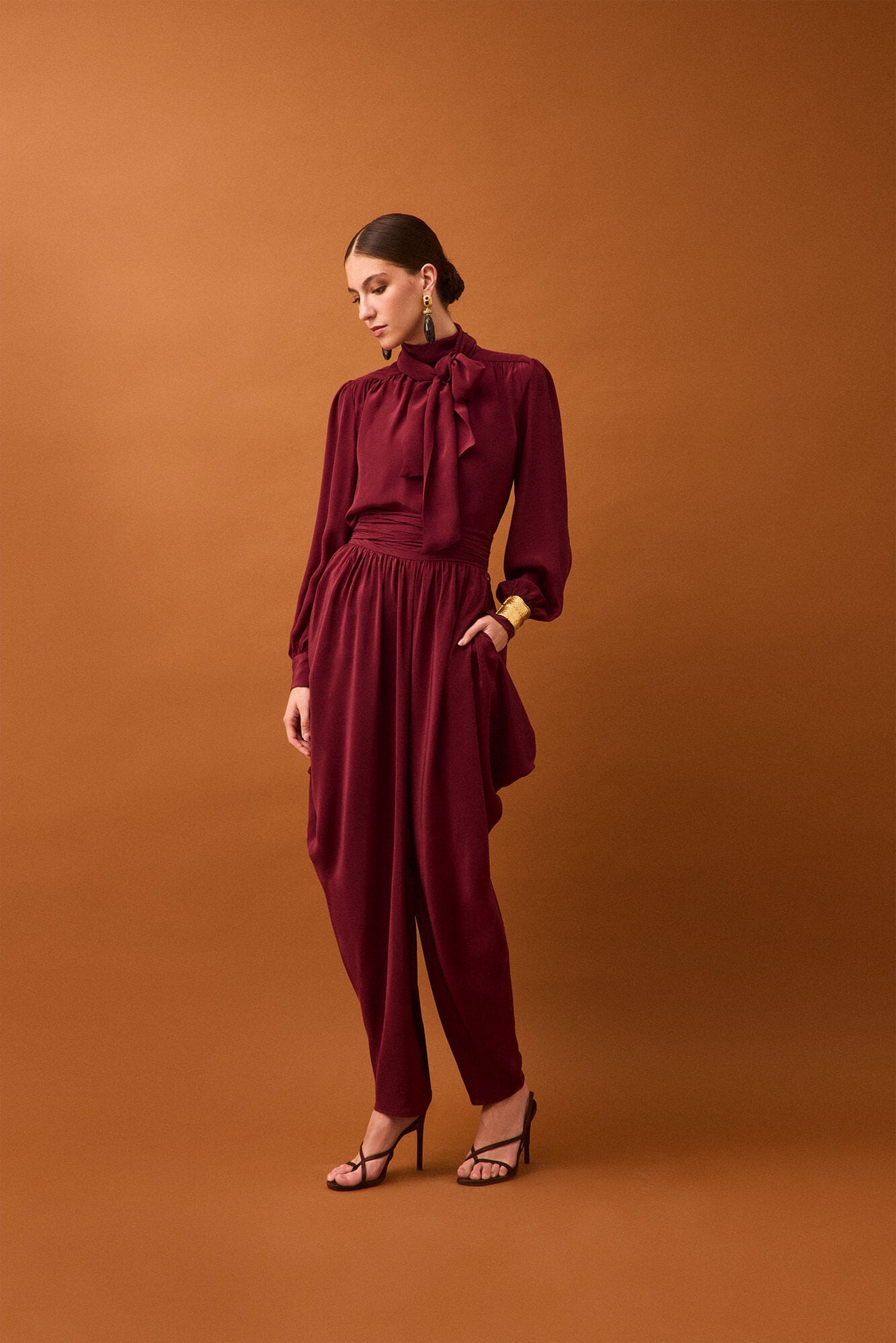 Conjunto de pantal&oacute;n y blusa